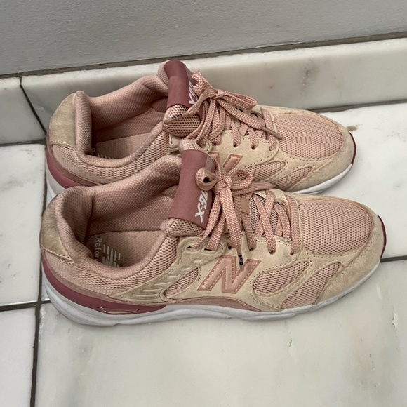 NEW BALANCE X REFORMATION X-90 WOMEN’S SNEAKERS, SIZE US 7/5. WHITE/PINK - Picture 2 of 11